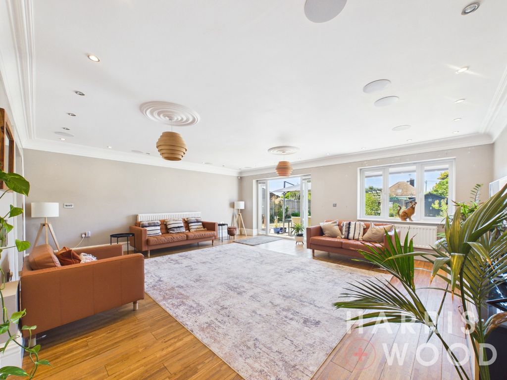 Property photo 3 of 37 5157753