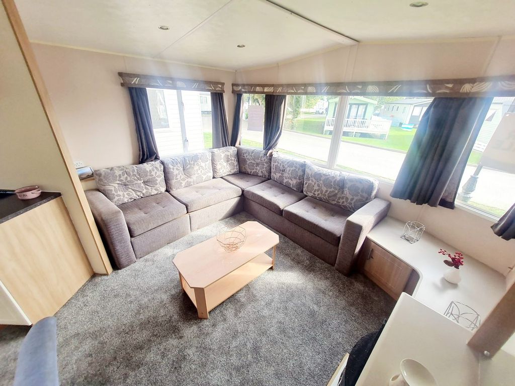 Property photo 3 of 6 Delta Denbigh Deluxe 2011 Car0027623 87828052.Jpeg