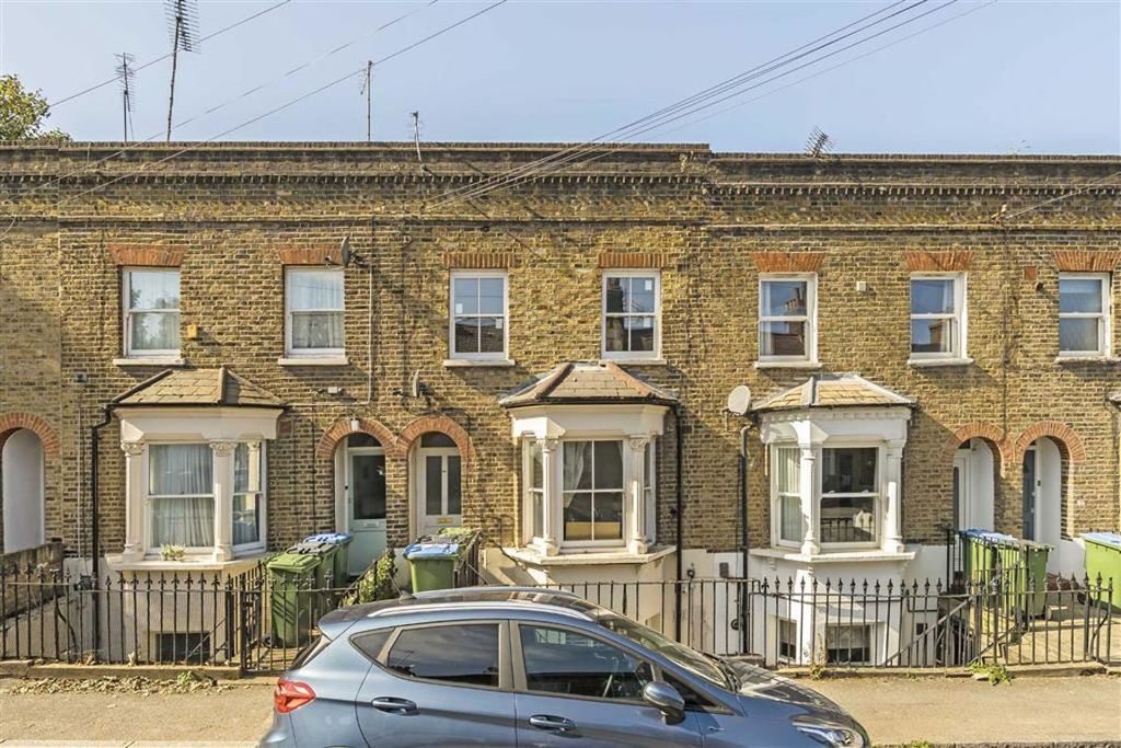 Property photo 1 of 7