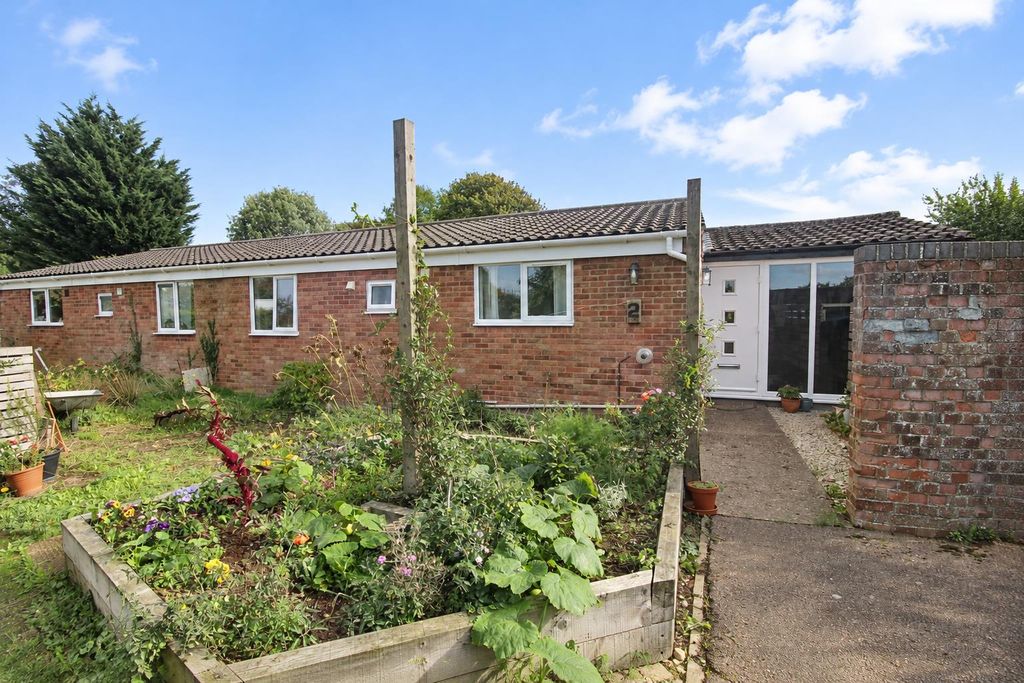 Property photo 2 of 24 1 (2).Png
