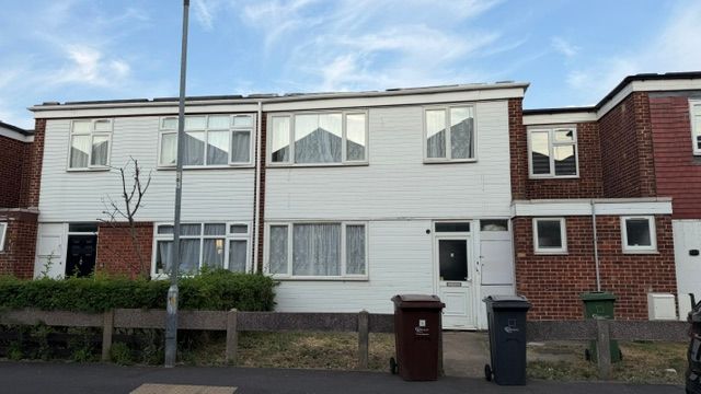 Property photo 1 of 30