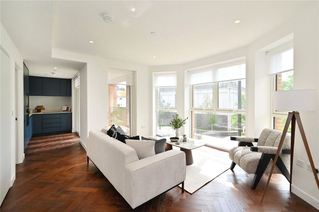 Property photo 1 of 19 Living Space