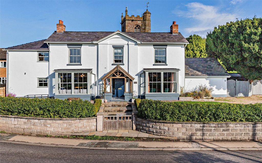 Property photo 1 of 30 Birchwood House