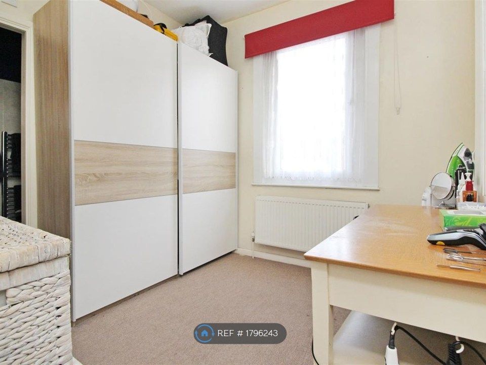 Property photo 3 of 8