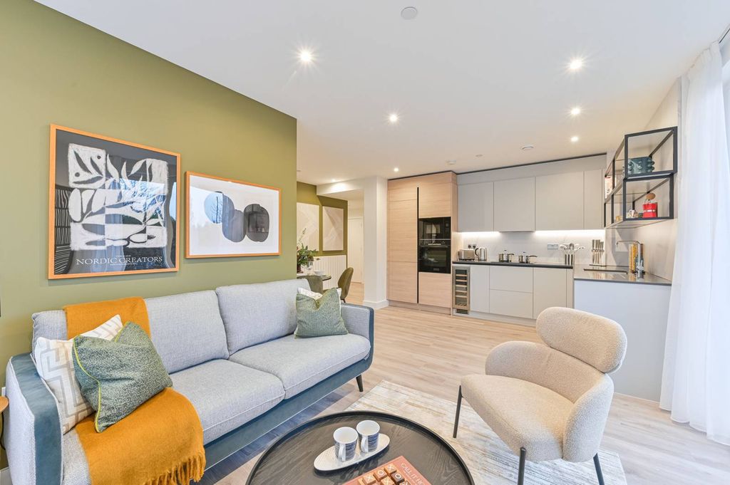 Property photo 1 of 16