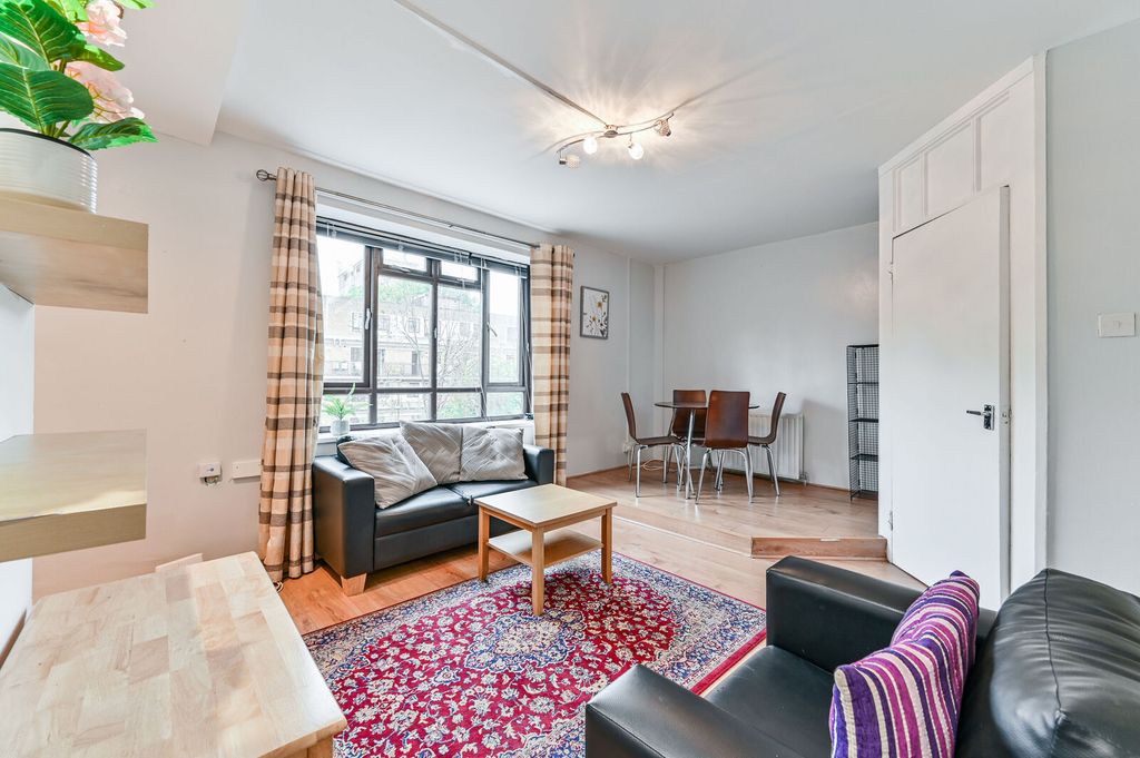 Property photo 2 of 13