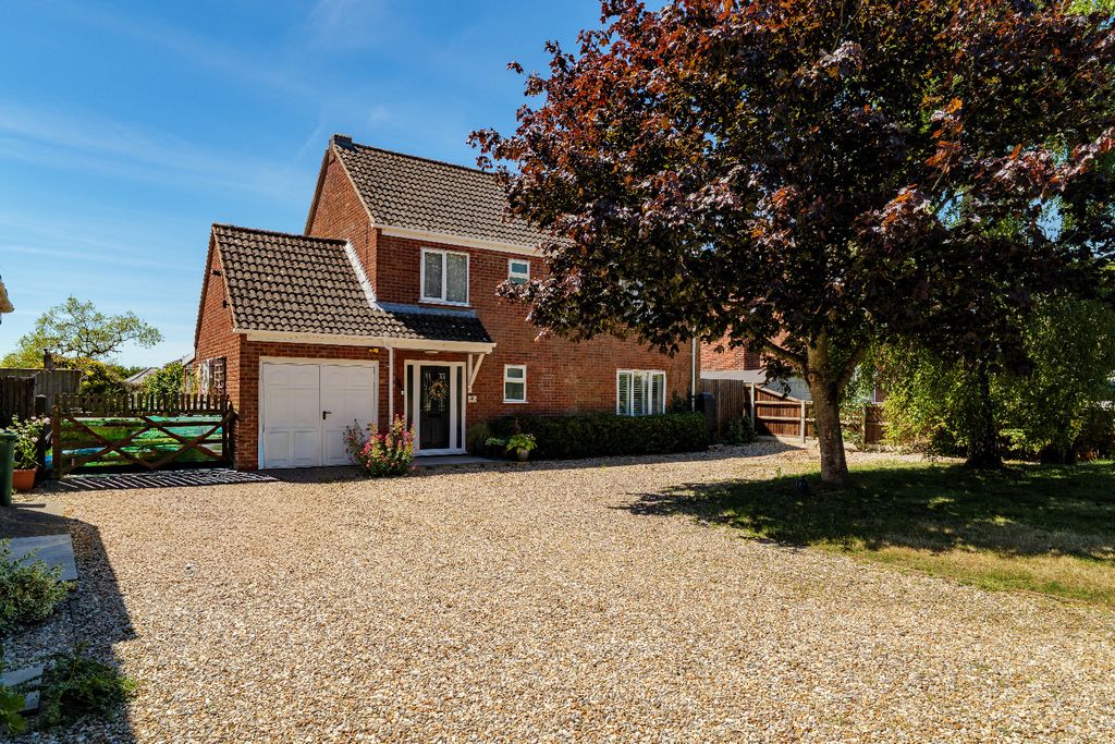 Property photo 1 of 28 5073840