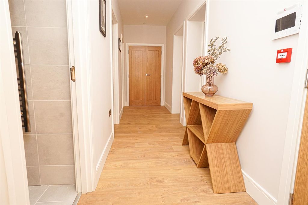 Additional image 9 of 2 bed flat for saleWhite Rock, Hastings TN34