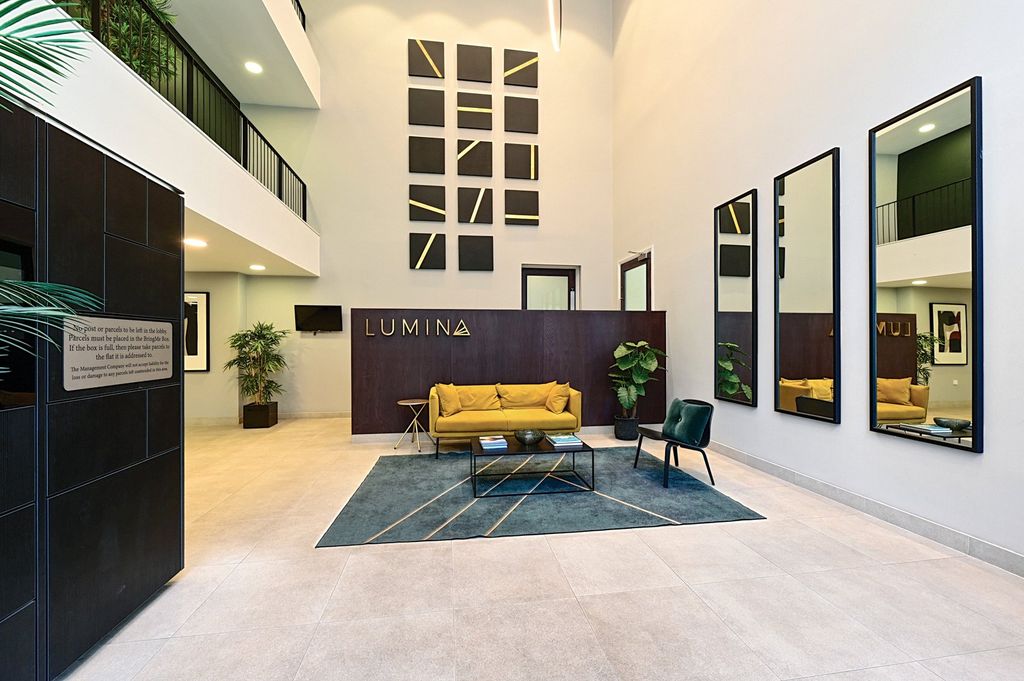 Property photo 2 of 11 Picture 2