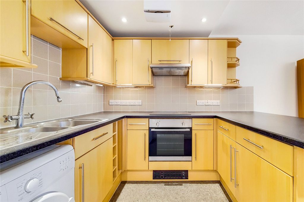 Property photo 3 of 12 Picture No. 29