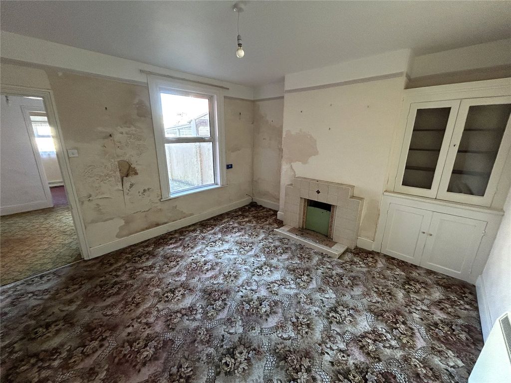 Property photo 2 of 11 Picture No. 06