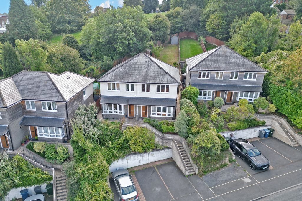 Property photo 1 of 14 5548850