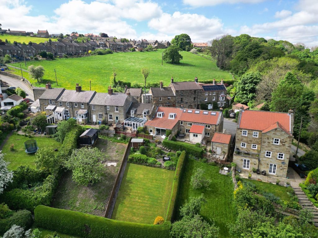 Property photo 3 of 24