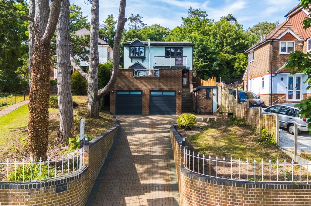 Property photo 1 of 17 1477988-1-6A30450...