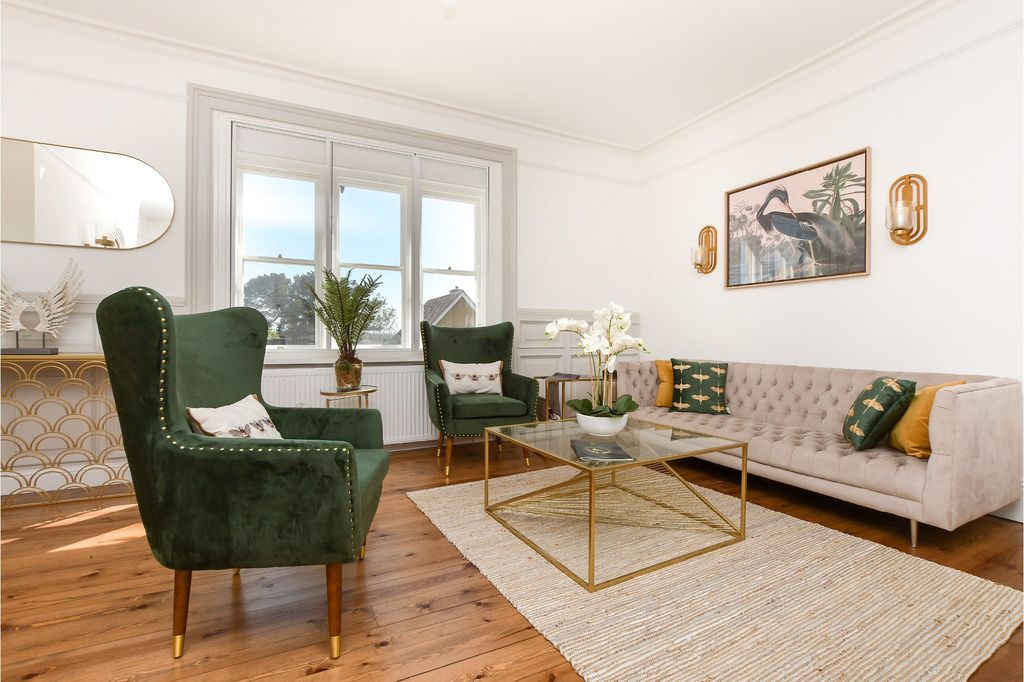 Property photo 3 of 14