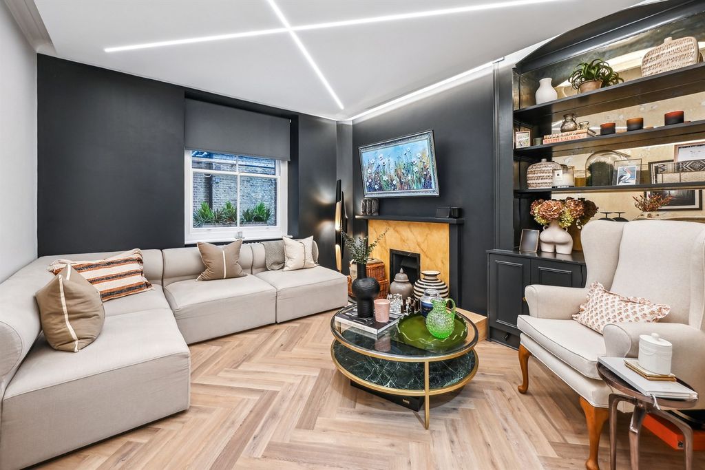 Property photo 1 of 9 (Main)