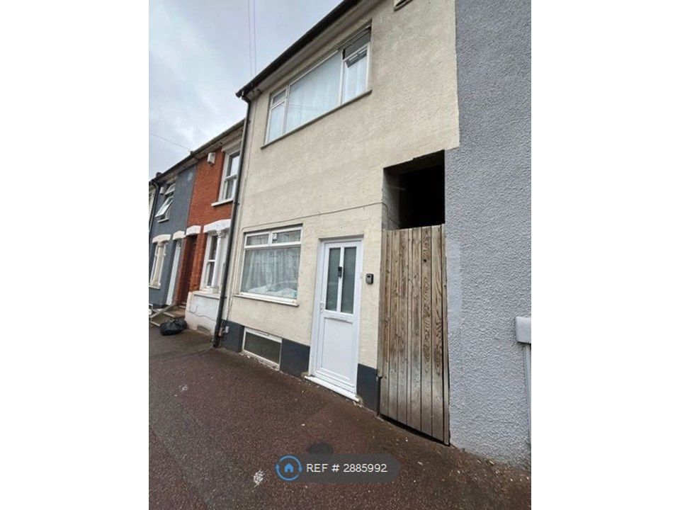 Property photo 1 of 6