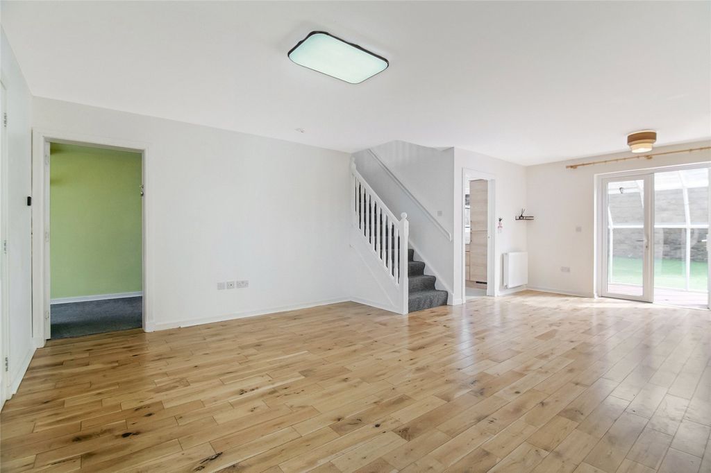 Property photo 2 of 17 2