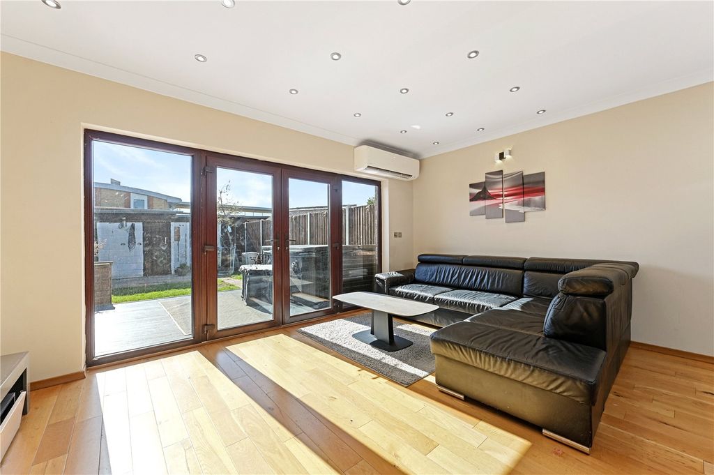 Property photo 3 of 11 Picture No. 03