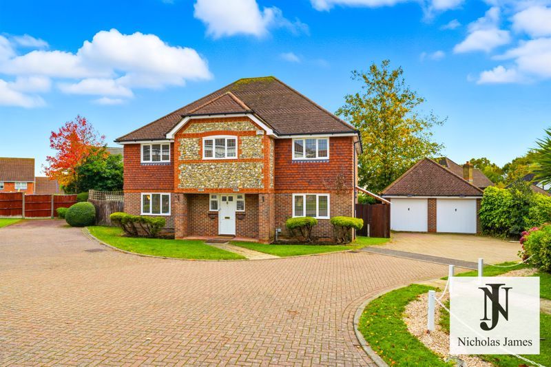 Property photo 1 of 55 Photo 9