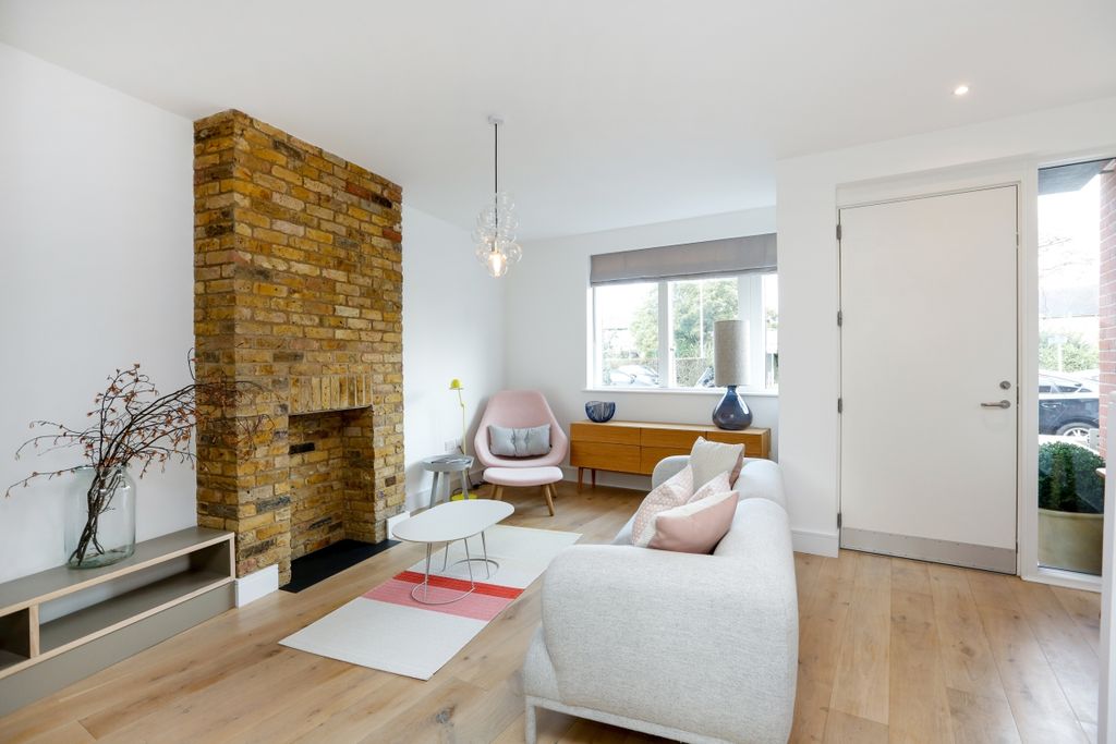 Property photo 1 of 17 Reception Room