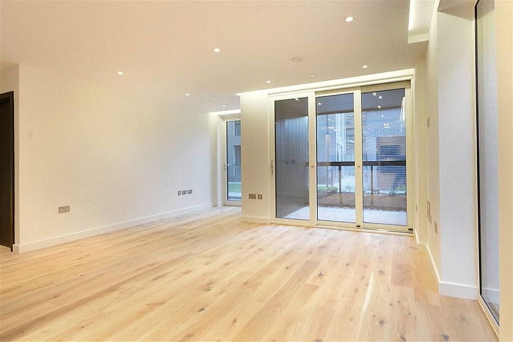 Property photo 2 of 9 Open Plan