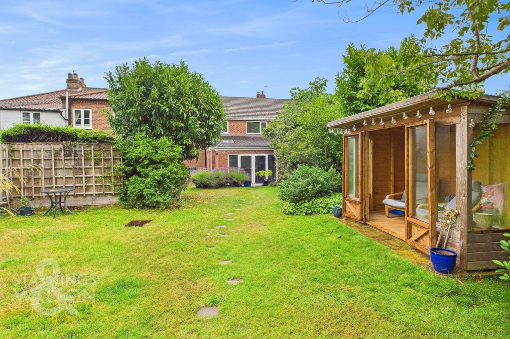 Property photo 1 of 26