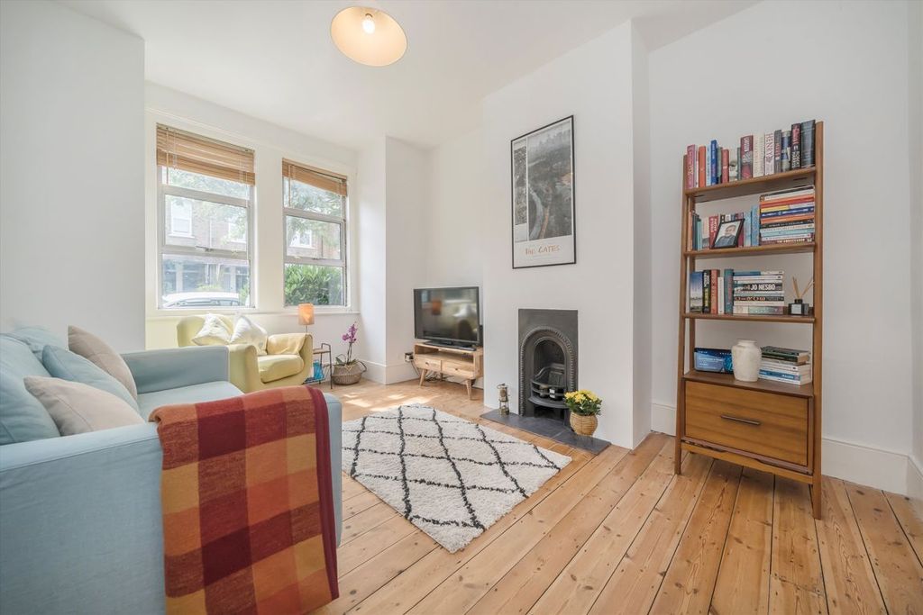Property photo 2 of 5