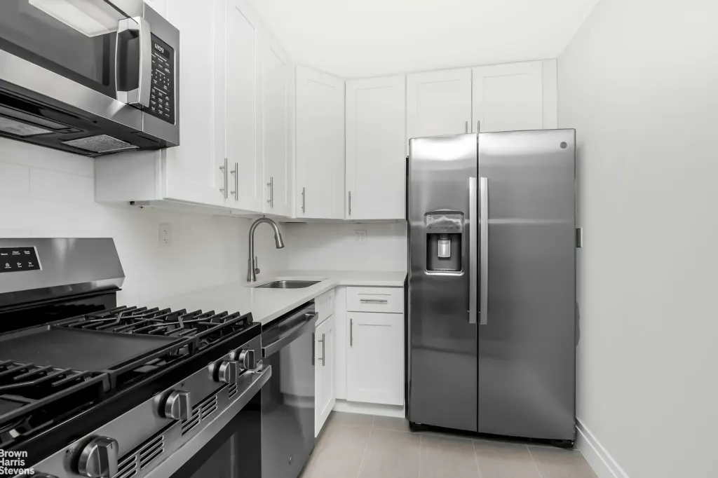 Property photo 3 of 12 <Alttext/>