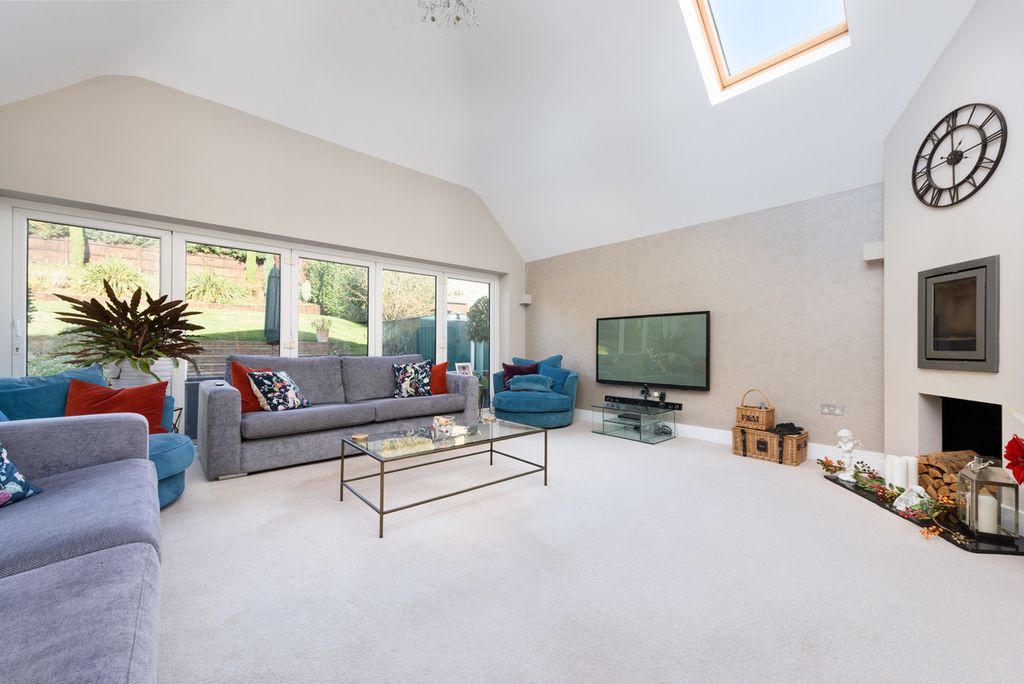 Property photo 3 of 22