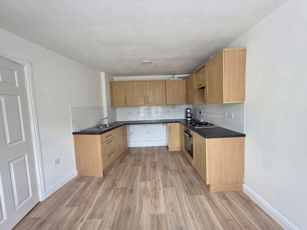 Property photo 2 of 14 Picture No. 08