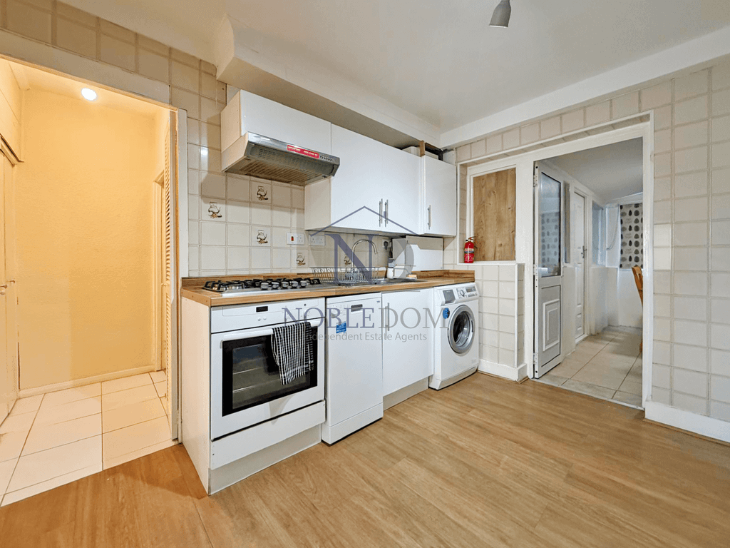 Property photo 3 of 12 Gallery