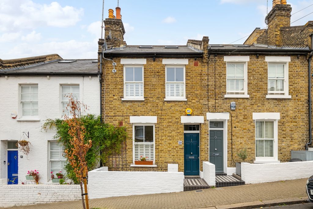 Property photo 1 of 18 Photo 19