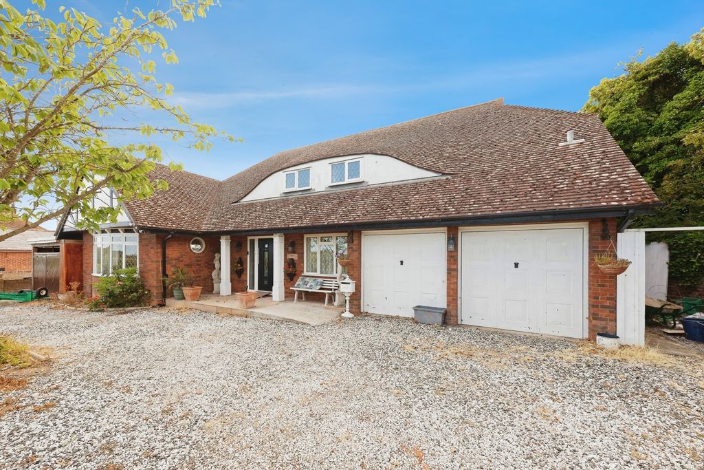 Property photo 1 of 17 Photo