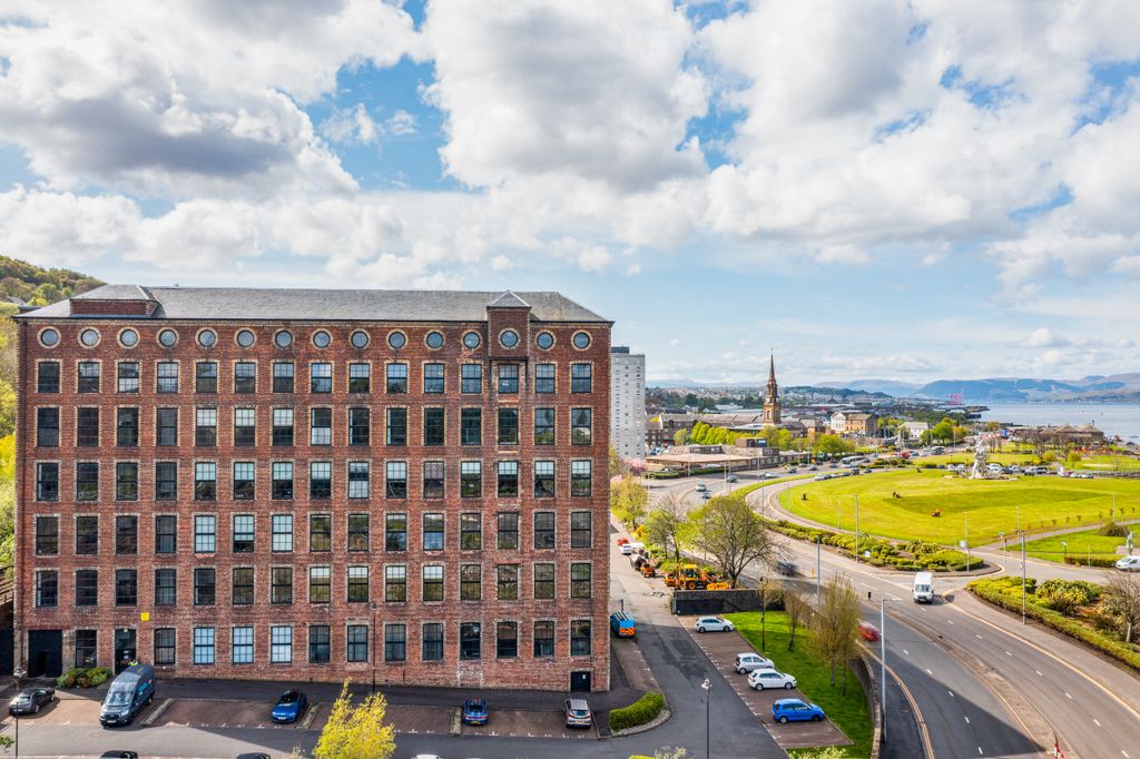 Property photo 1 of 18 A-2