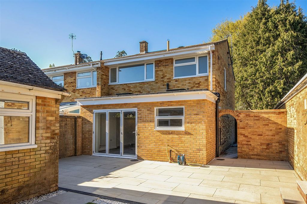 Property photo 1 of 15 1450365-12-69Ea53007916A.Jpg