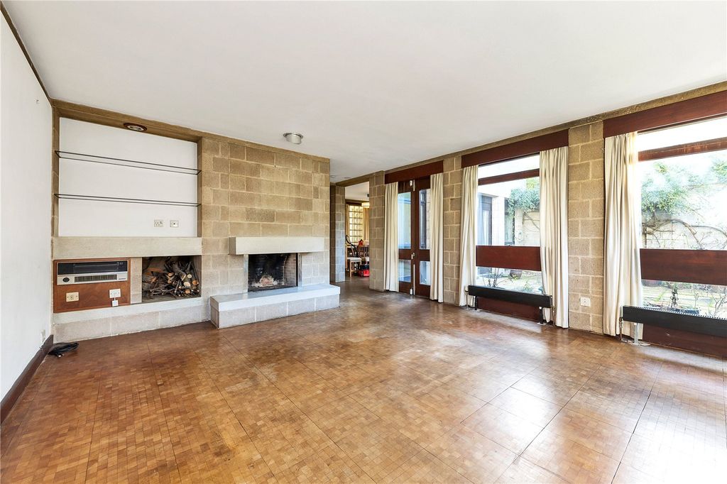 Property photo 3 of 16 Picture No. 03