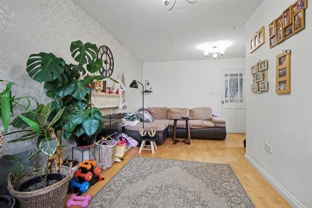 Property photo 3 of 16 Img_5398.Jpg