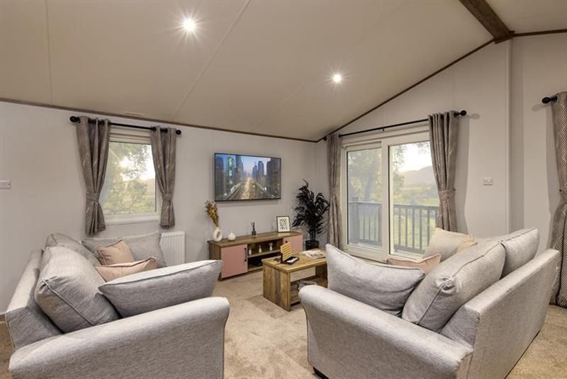 Property photo 2 of 5 East Midlands