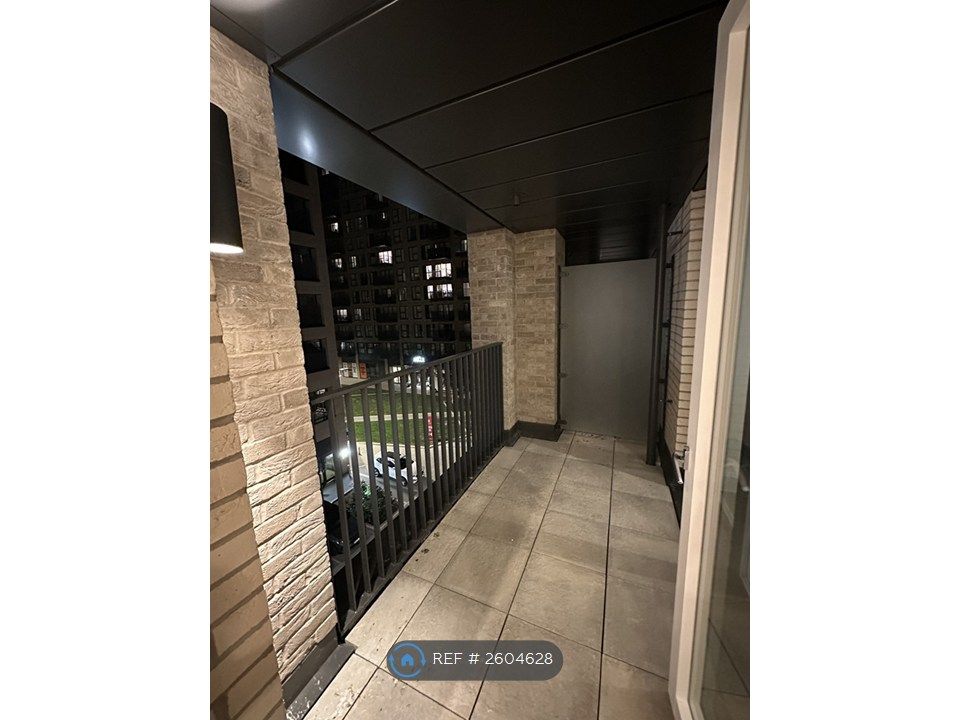 Property photo 3 of 11 Balcony