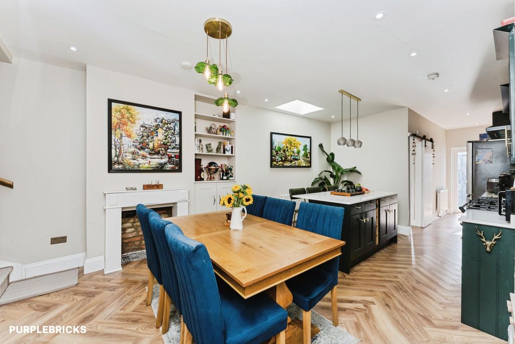 Property photo 1 of 20 Dining Area