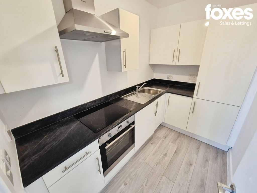 Property photo 2 of 7 5049333