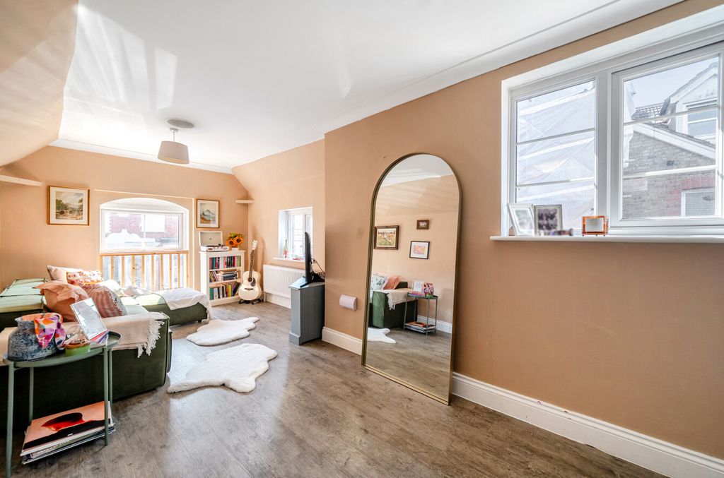Property photo 2 of 22 1500009-5-6A6c5d0...
