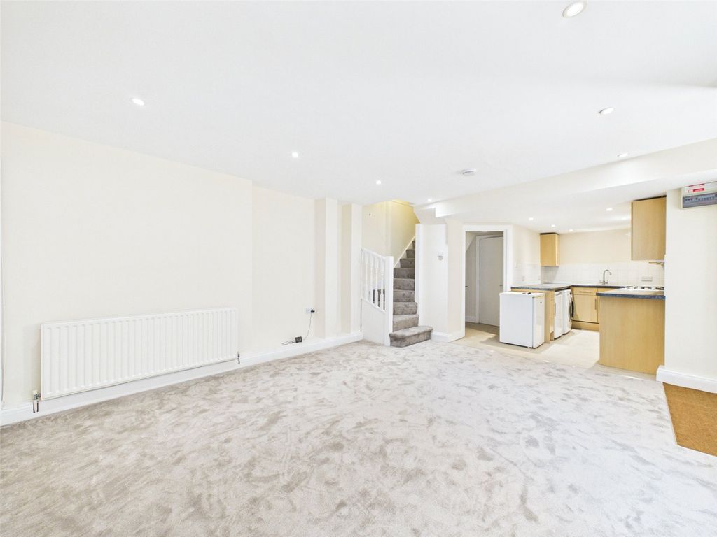 Property photo 1 of 7 Picture No. 08