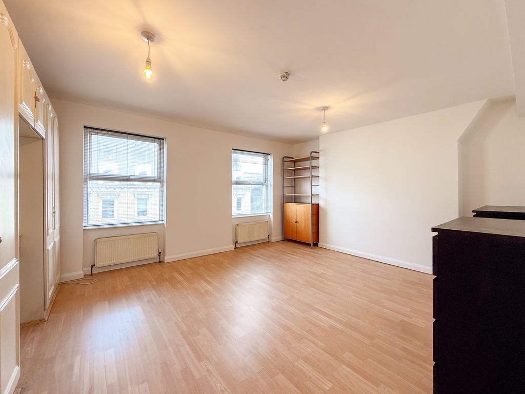 Property photo 2 of 9 Img_68071