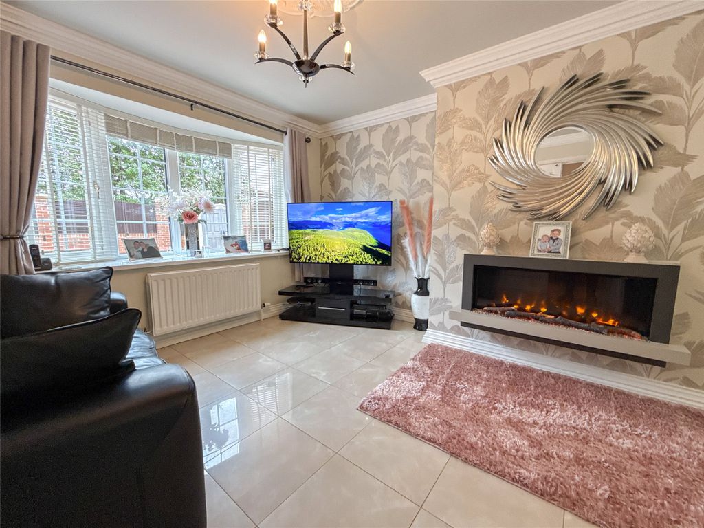Property photo 2 of 50 Lounge