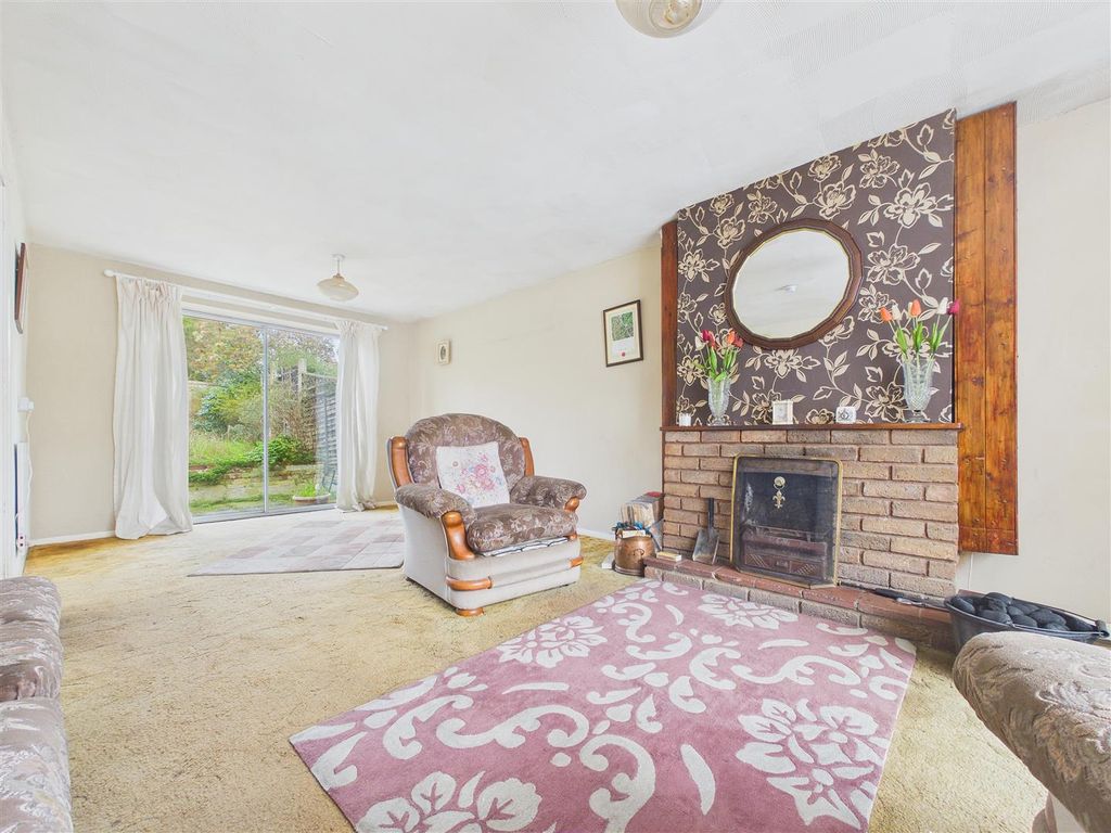 Property photo 2 of 10 Cam01407G0-Pr0112-Still007.Jpg