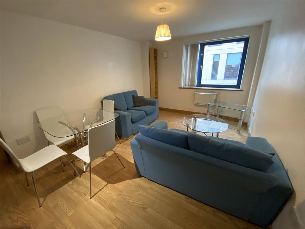 Property photo 2 of 7