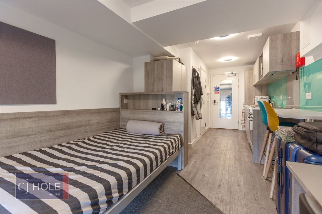 Property photo 3 of 6 Picture No. 25