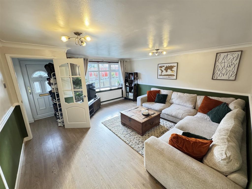 Property photo 3 of 16